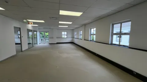 WhatsApp Image 2025-11-20 at 14.34.35 (1).